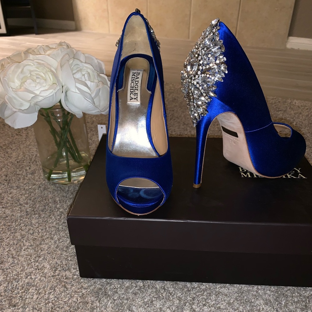 Badgley Mischka Kiara crystal back open toe pump